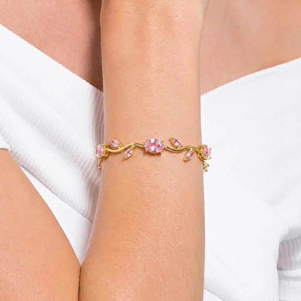 Aurora Bracelet detail