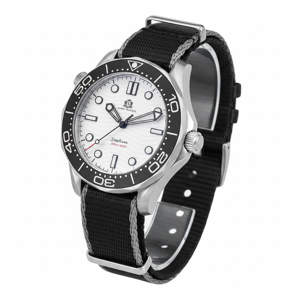 DIVER 007 — Nylon White Wave / NATO Strap